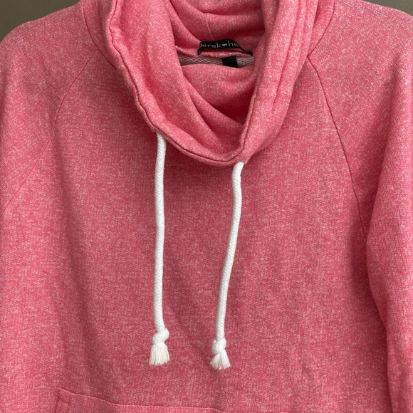 Pink sweater - Picture 3 of 4